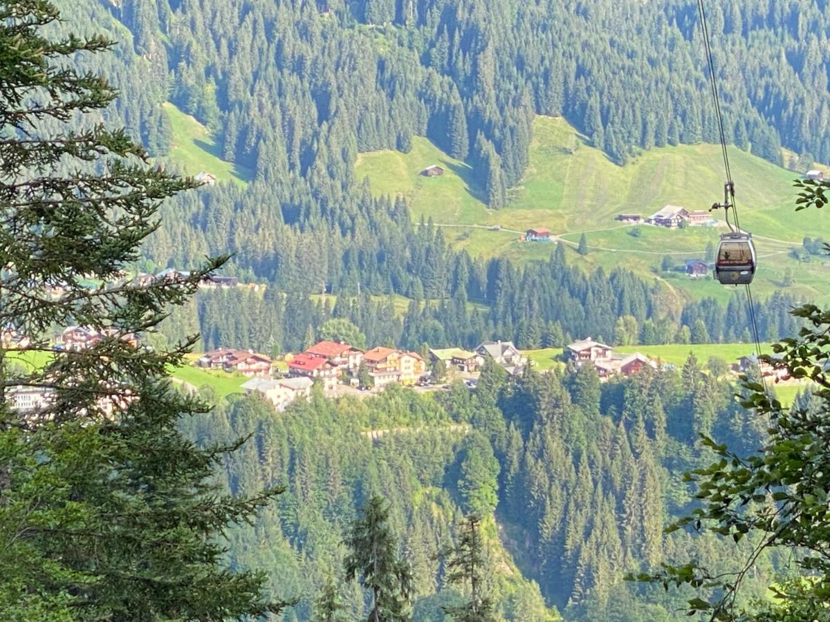 Hotel Alpensonne Riezlern Exterior foto