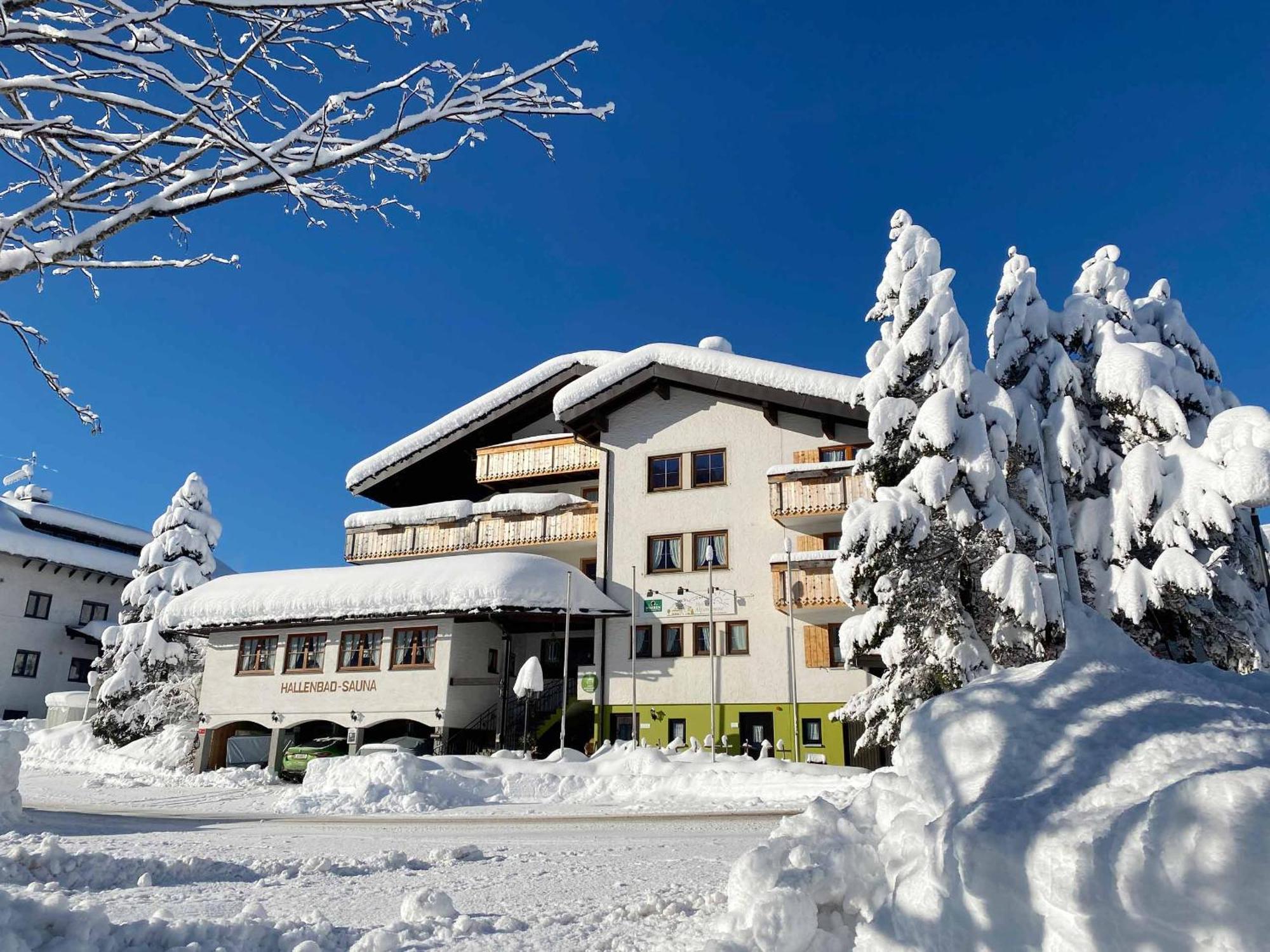 Hotel Alpensonne Riezlern Exterior foto