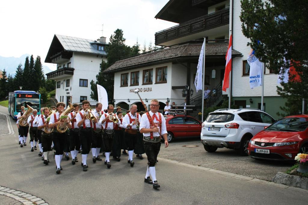 Hotel Alpensonne Riezlern Exterior foto